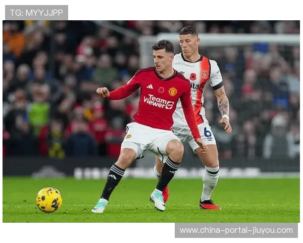 伯恩茅斯主帅解读球队顺足边锋配置与进攻构建