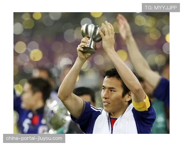 法兰克福官方祝贺长谷部诚入选日本足球名人堂