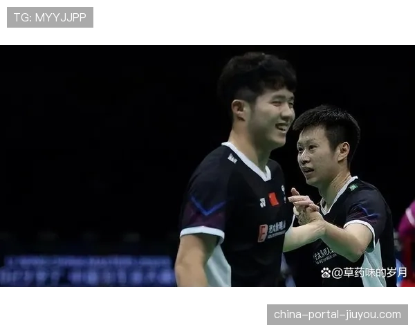 亚锦赛男双焦点战：梁伟铿王昶击败队友何济霆任翔宇晋级四强